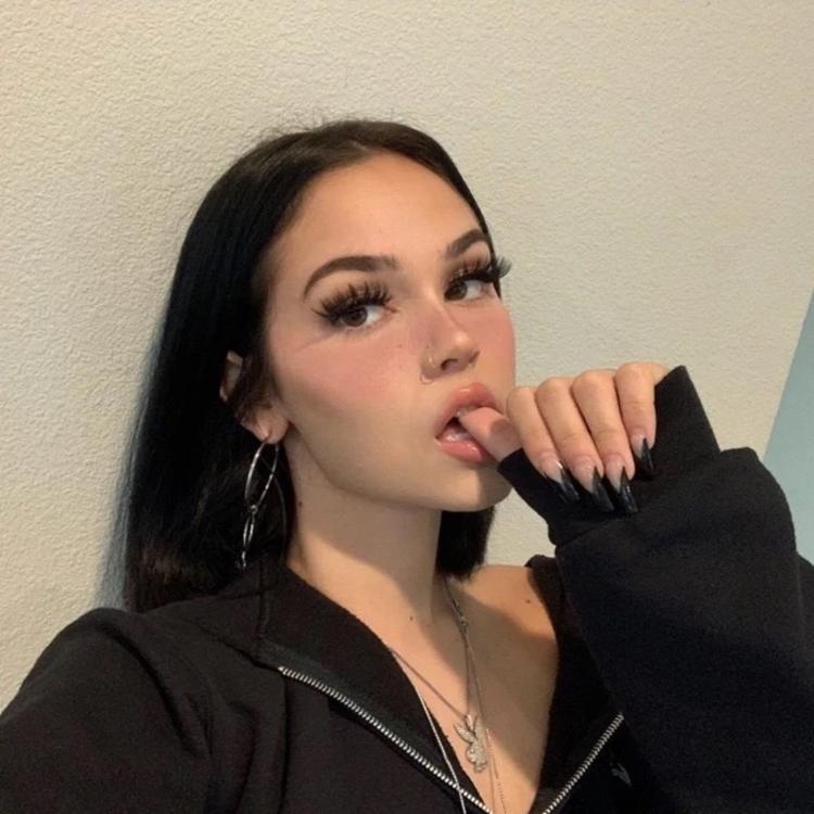 kmquy@Hazel